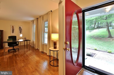 4628 Timber Ridge Dr, Dumfries, VA 22025 - photo 3