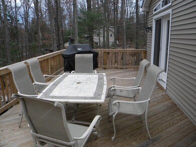 93 Paupack Point Rd, Hawley, PA 18428 - photo 4