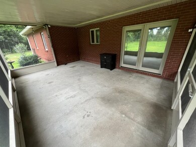 150 Ann Cir, Crawfordville, FL 32327 - photo 4