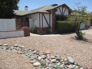 2729 W Gila Ln, Chandler, AZ 85224 - photo 2