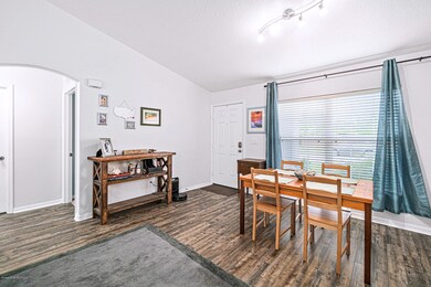 Front Entry / Dining Area