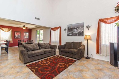 005_GREAT ROOM