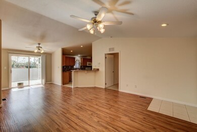 2311 N Shannon Way-7