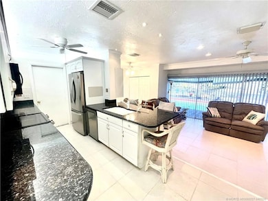 880 SE Degan Dr, Port Saint Lucie, FL 34983 - photo 5