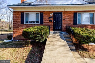 2712 Hawthorne Terrace, Hyattsville, MD 20785 - photo 3