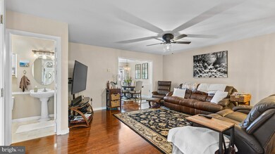 204 W Locust St, Enola, PA 17025 - photo 7