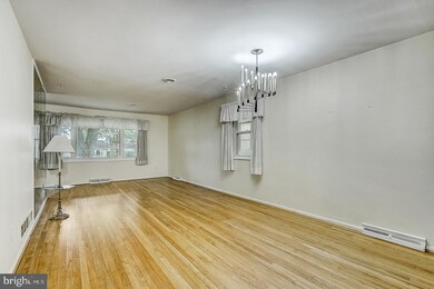 114 E Timonium Rd, Lutherville Timonium, MD 21093 - photo 7