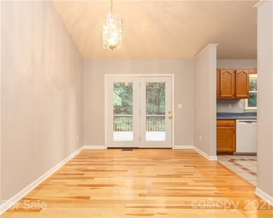 41 Ashwood Dr, Asheville, NC 28803 - photo 6