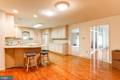 4 W Lawn Cir, Lemoyne, PA 17043 - photo 3