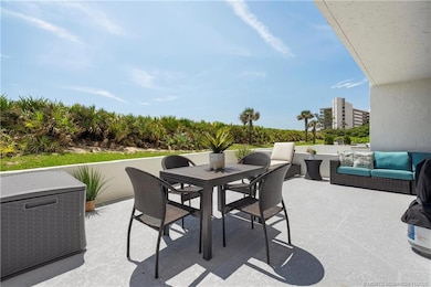 Large patio with Grill