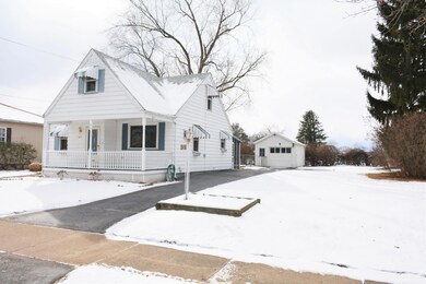 419 Washington Ave, Wyoming, PA 18644 - photo 2