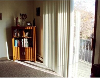 9 Magnolia St unit C4, Attleboro, MA 02703 - photo 5