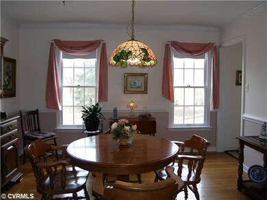 Dining Room - Dining Room/Hardwood Floor