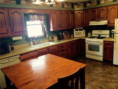 Kitchen. Eat-in-kitchen