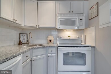 1909 N Rhodes St unit 21, Arlington, VA 22201 - photo 6