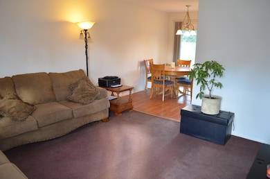 3252 Faycrest Rd, Columbus, OH 43232 - photo 2