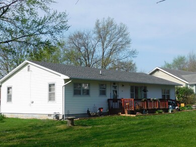 112 W Proctor St, Sturgeon, MO 65284 - photo 3