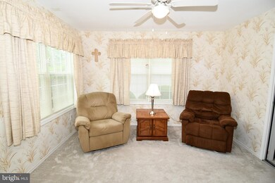 11 Farmview Ln, Columbus, NJ 08022 - photo 5
