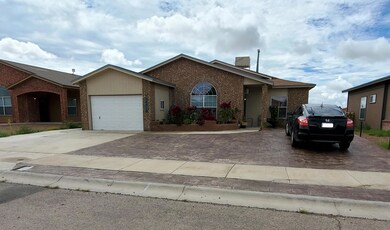 14316 Venecia Dr, El Paso, TX 79928 - photo 2