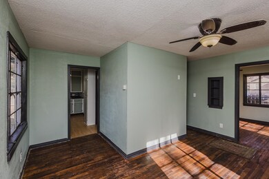 638 S Greenwood St, Wichita, KS 67211 - photo 6