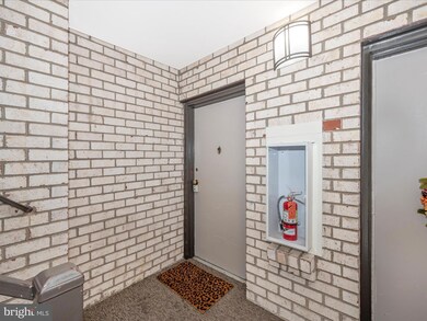 North Creek Place unit 6, Rockville, MD 20853 - photo 5