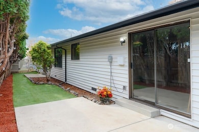 305 N 50th Ave, Yakima, WA 98908 - photo 3