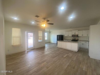 14429 Teichelkamp Dr, El Paso, TX 79928 - photo 4