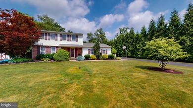 2224 Stewart Dr, Hatfield, PA 19440 - photo 2