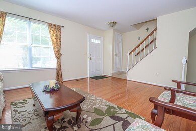 314 Felsted Ct, Sterling, VA 20165 - photo 4
