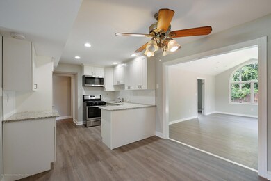 39 Northland Ln, Matawan, NJ 07747 - photo 4