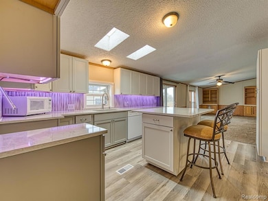 13749 Heritage St, Carleton, MI 48117 - photo 5