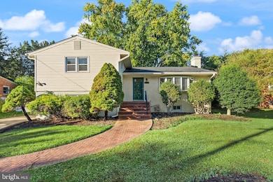 1726 Baldwin Dr, McLean, VA 22101 - photo 2