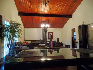 135 Squirrel Tail Ct, Bushkill, PA 18324 - photo 6