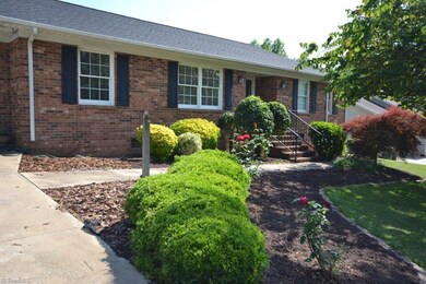832 Rockcliff Terrace, Asheboro, NC 27205 - photo 2