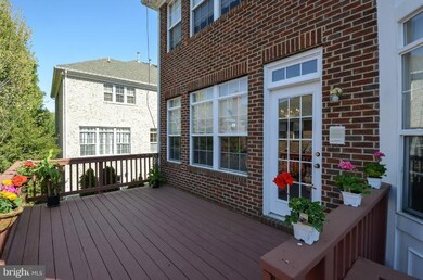 1908 Armand Ct, Falls Church, VA 22043 - photo 3