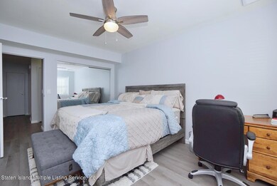 65 Elmwood Park Dr unit 1, Staten Island, NY 10314 - photo 5