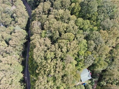 The house roof is 192 Granny Shepherd. State Road 