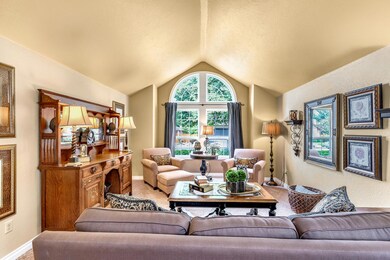 2486 Greenfield Ct, Medford, OR 97504 - photo 5