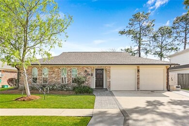 Beautiful 4 bedroom, 2 bath home in Metairie with 
