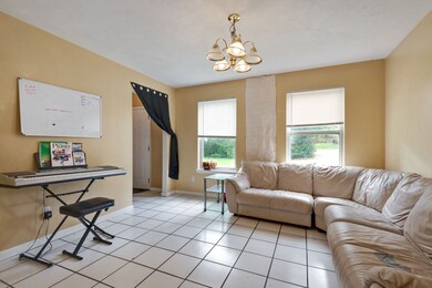 1204 Francisco Dr, Tallahassee, FL 32304 - photo 4