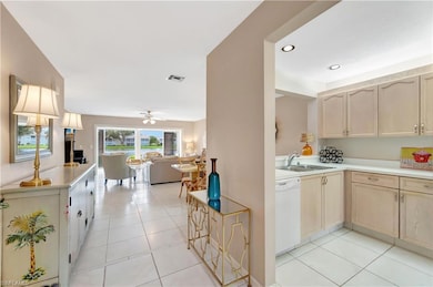 13061 Hamilton Harbour Dr unit R8, Naples, FL 34110 - photo 7