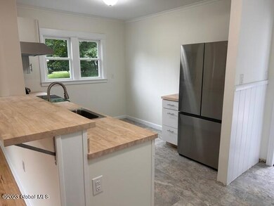 2930 Troy Schenectady Rd, Schenectady, NY 12309 - photo 5