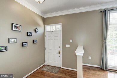 25808 Kirkwood Square, Chantilly, VA 20152 - photo 2