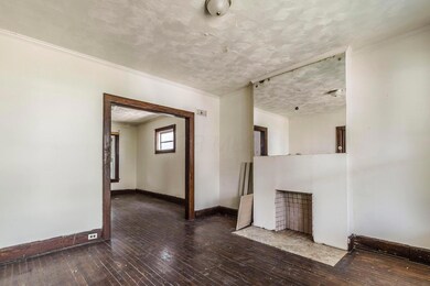 829 Gilbert St 07