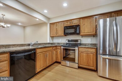 5700 Mayfair Manor Dr unit 91, Rockville, MD 20852 - photo 6