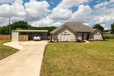861 Sylvan Creek Dr, Weatherford, TX 76087 - photo 2
