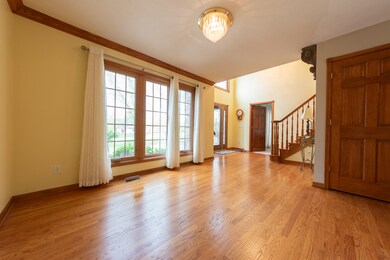 12235 E Otter Creek Ln, Columbus, IN 47203 - photo 5