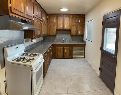 8052 Carpenter Dr, El Paso, TX 79915 - photo 5