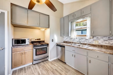 W11091 Lake View Dr, Lodi, WI 53555 - photo 4