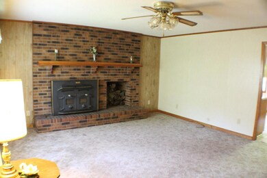 132 Whiskey Hollow Rd, Tennessee Ridge, TN 37178 - photo 7